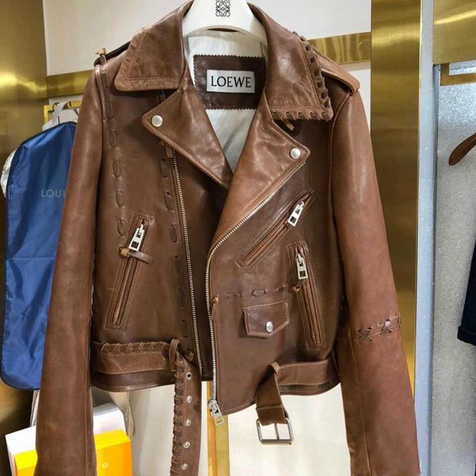 Áo khoác da hiệu Loewe màu bò cao cấp