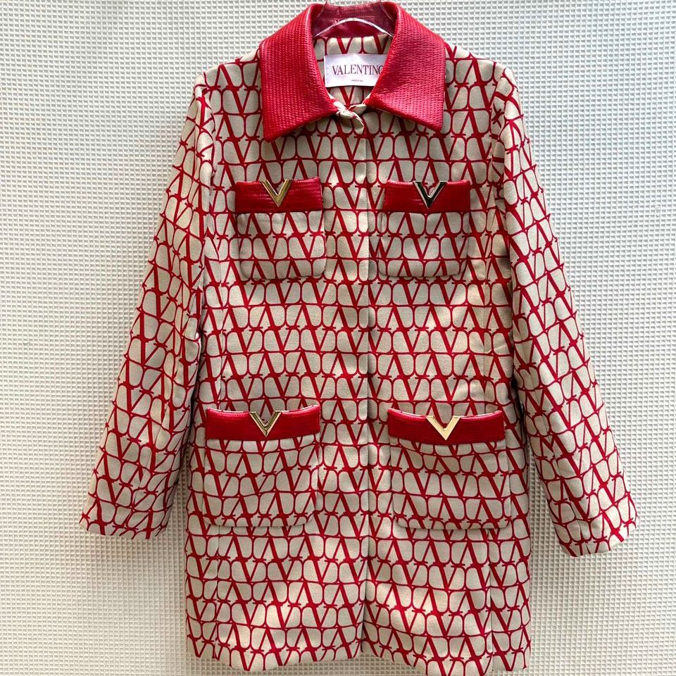 Áo khoác nữ thân dài cổ pha da hiệu Valentino siêu cấp