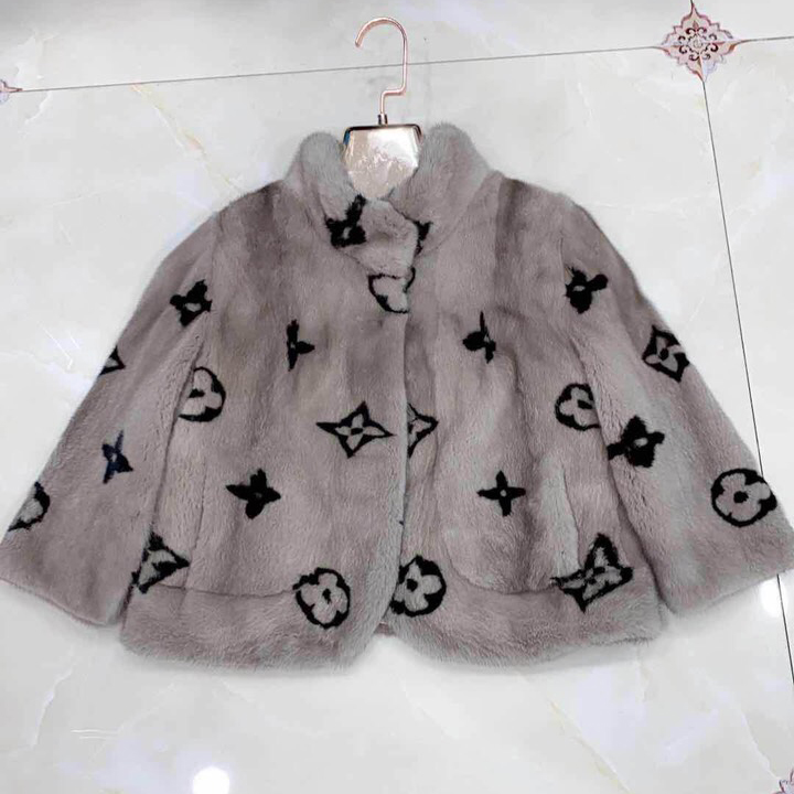 Áo cánh dơi lông chồn điểm hoa LV cao cấp