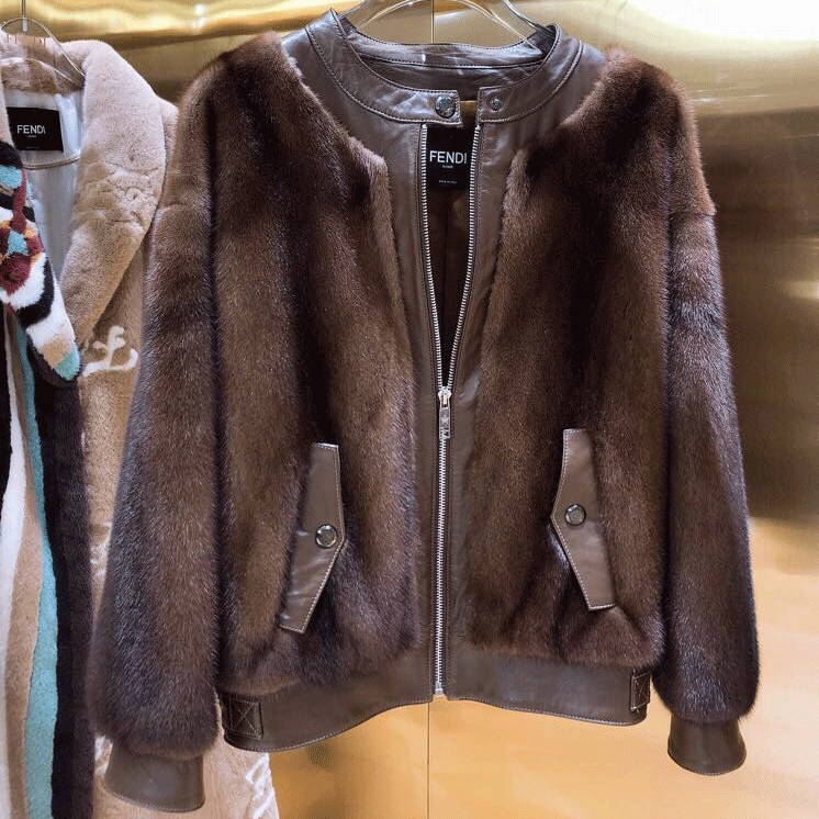 Áo lông nữ hiệu Fendi nâu cao cấp