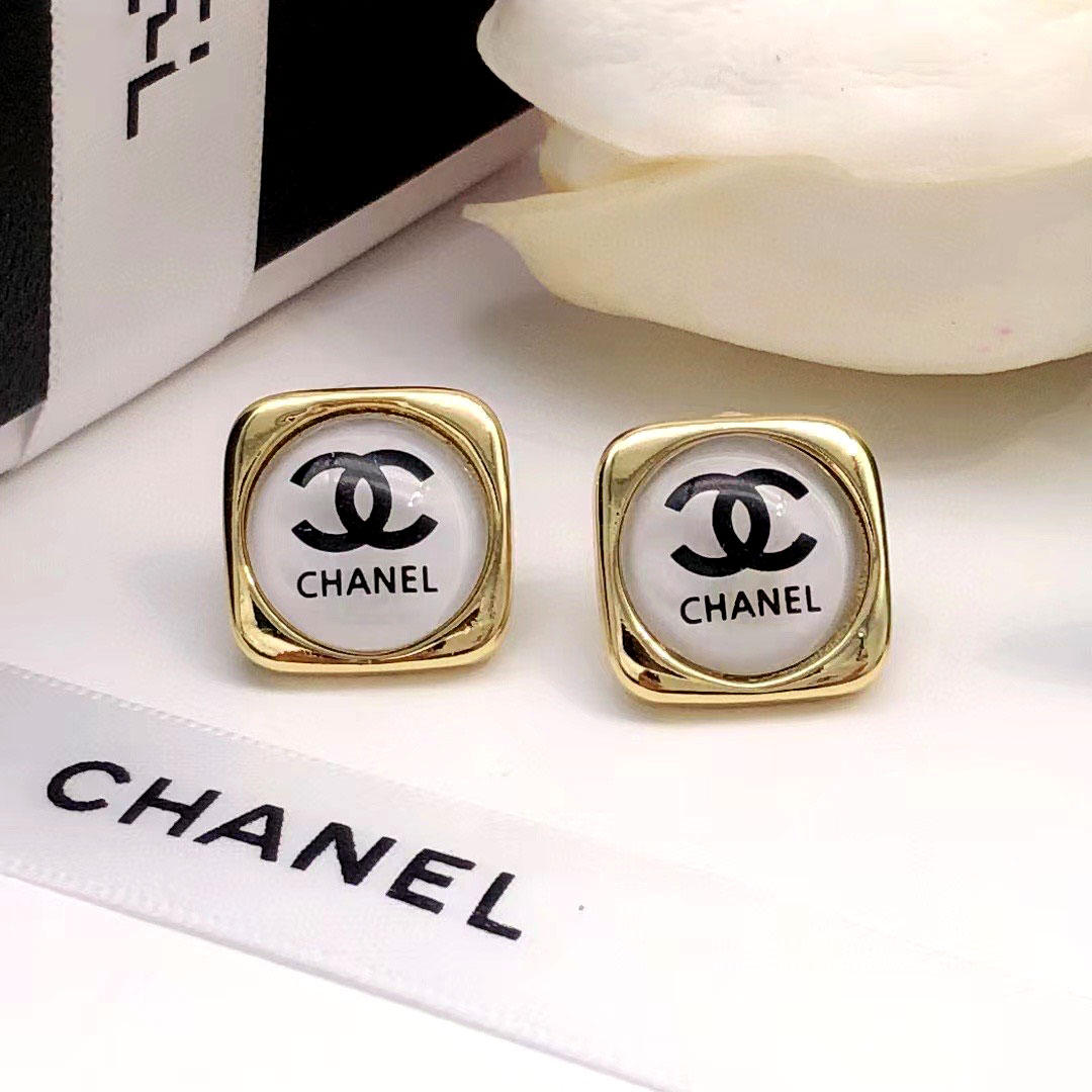 Bấm tai hiệu Chanel bạc S925 