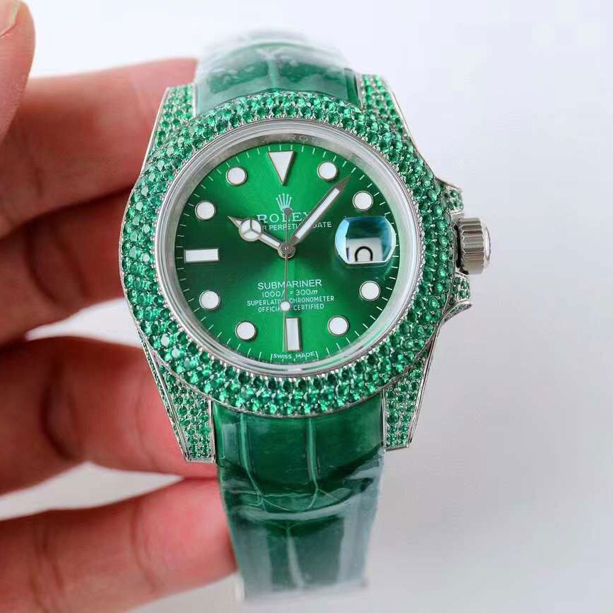 Đồng hồ Rolex mặt viền bọc đá phối dây da siêu cấp