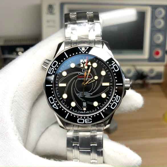 Đồng hồ nam mặt khác chữ hiệu Omega cao cấp