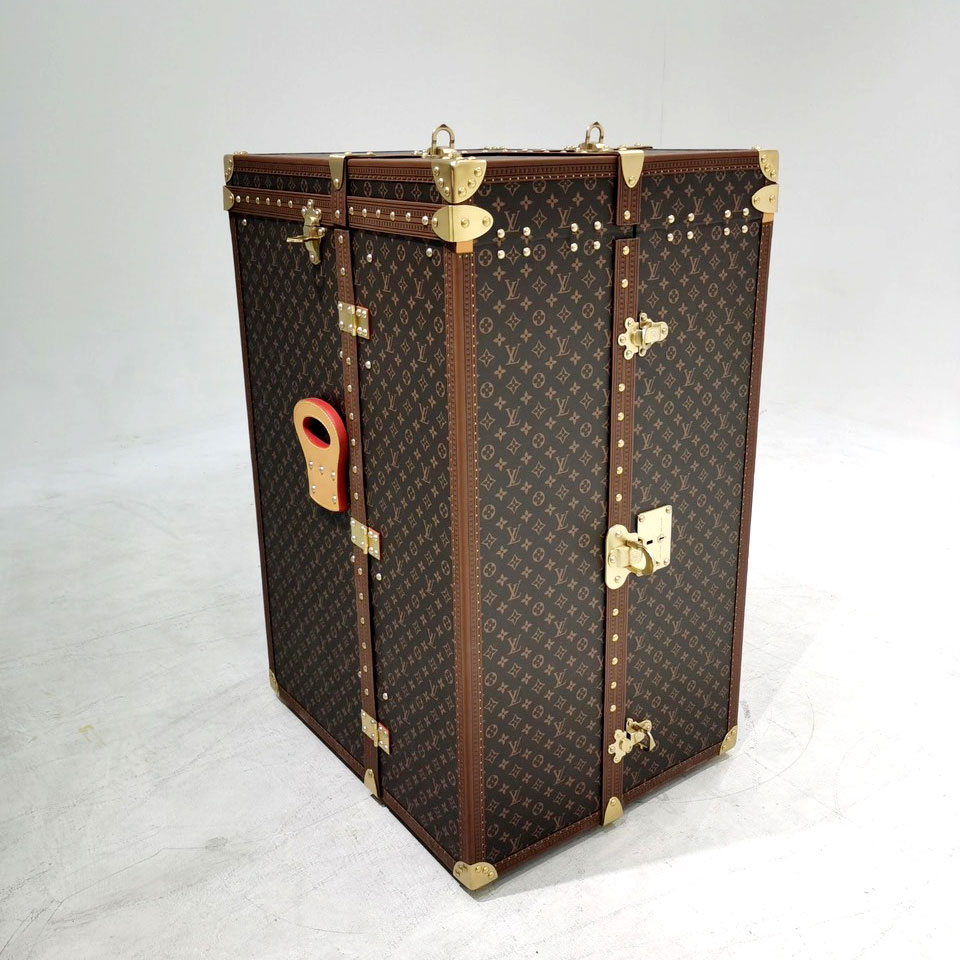 Tủ đựng đồ phụ kiện Louis Vuitton likeauth