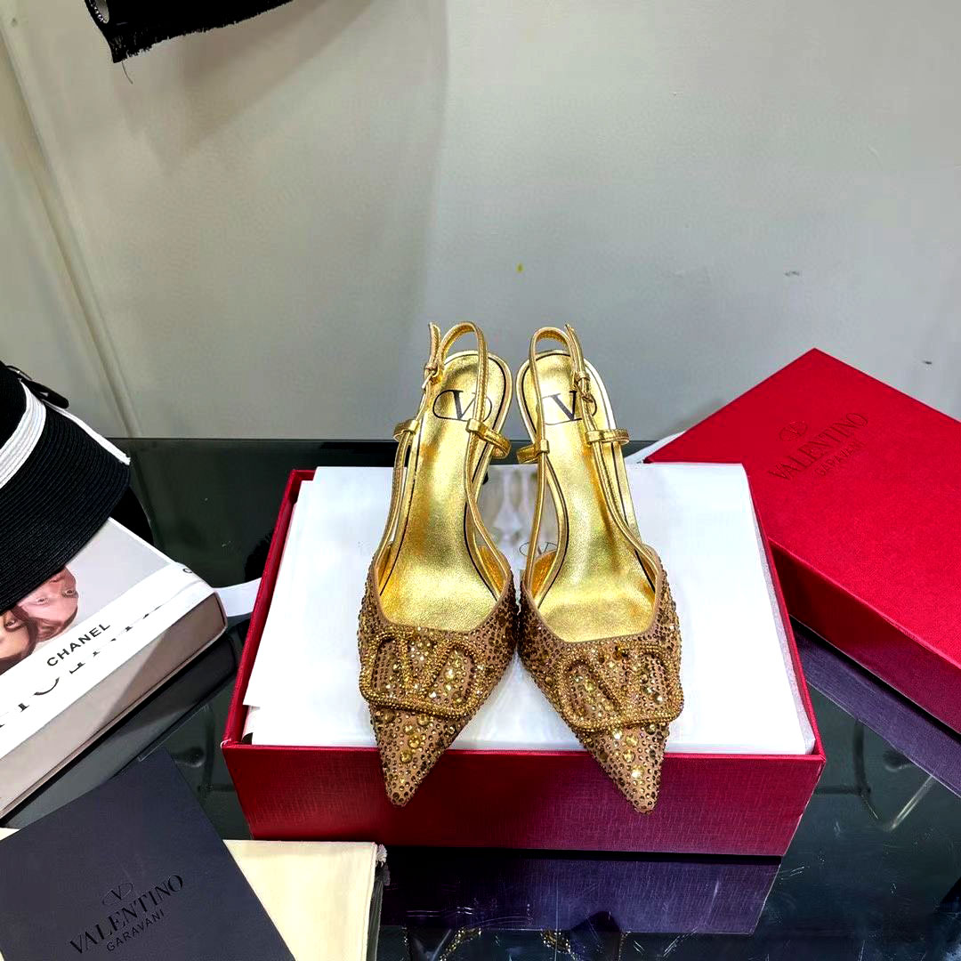 Giầy hở gót đính cườm hiệu Valentino siêu cấp