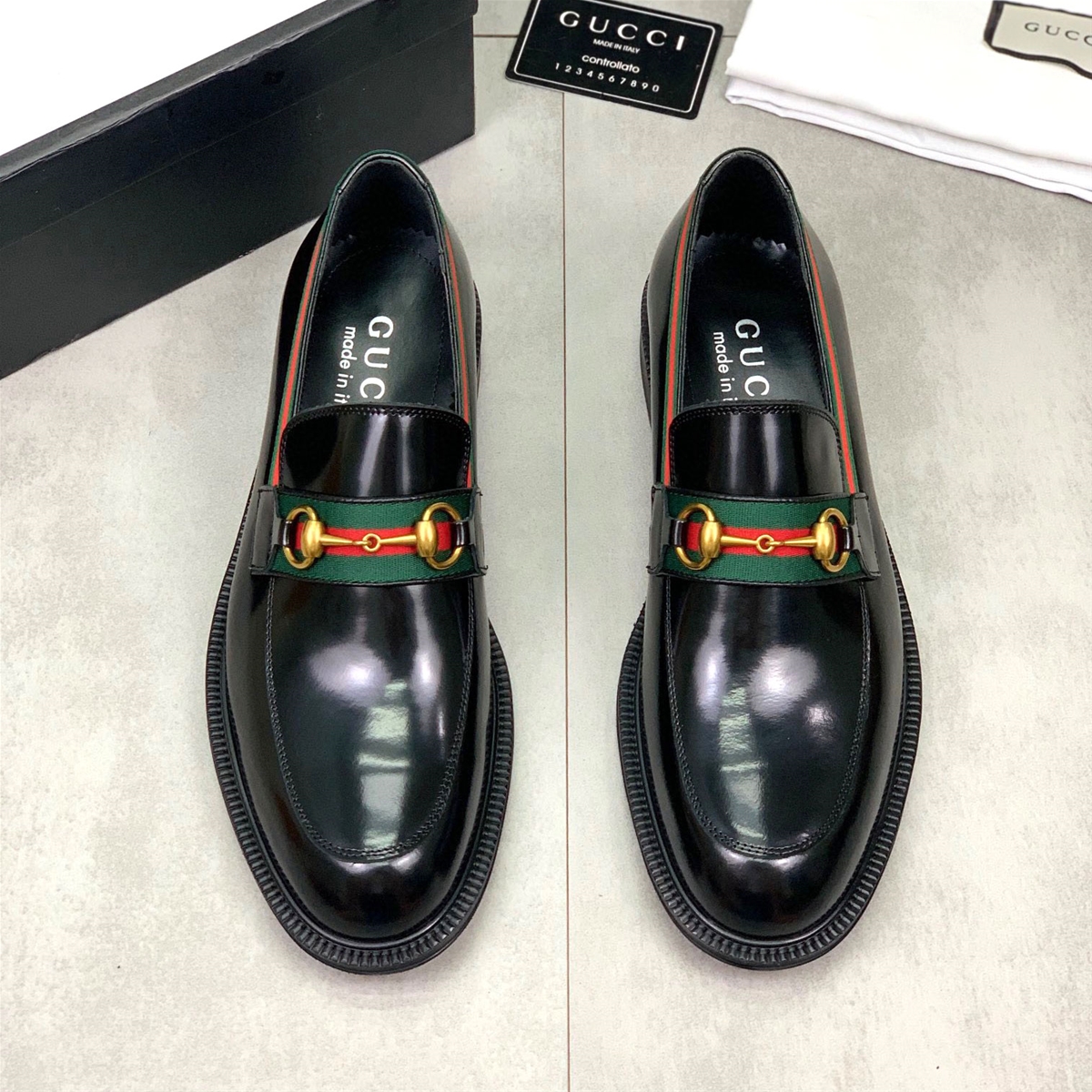 Giầy nam da lì Gucci sọc đỏ siêu cấp