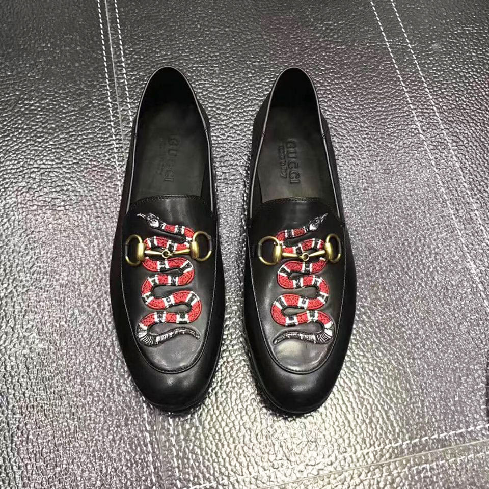 Giầy nam hiệu Gucci da thật thêu rắn siêu cấp