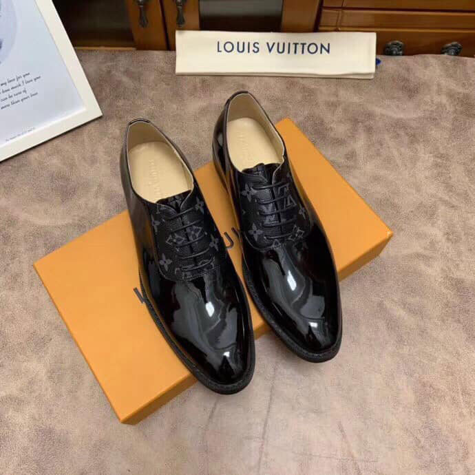 Giầy nam hiệu Louis Vuitton da bóng pha hoa nâu siêu cấp