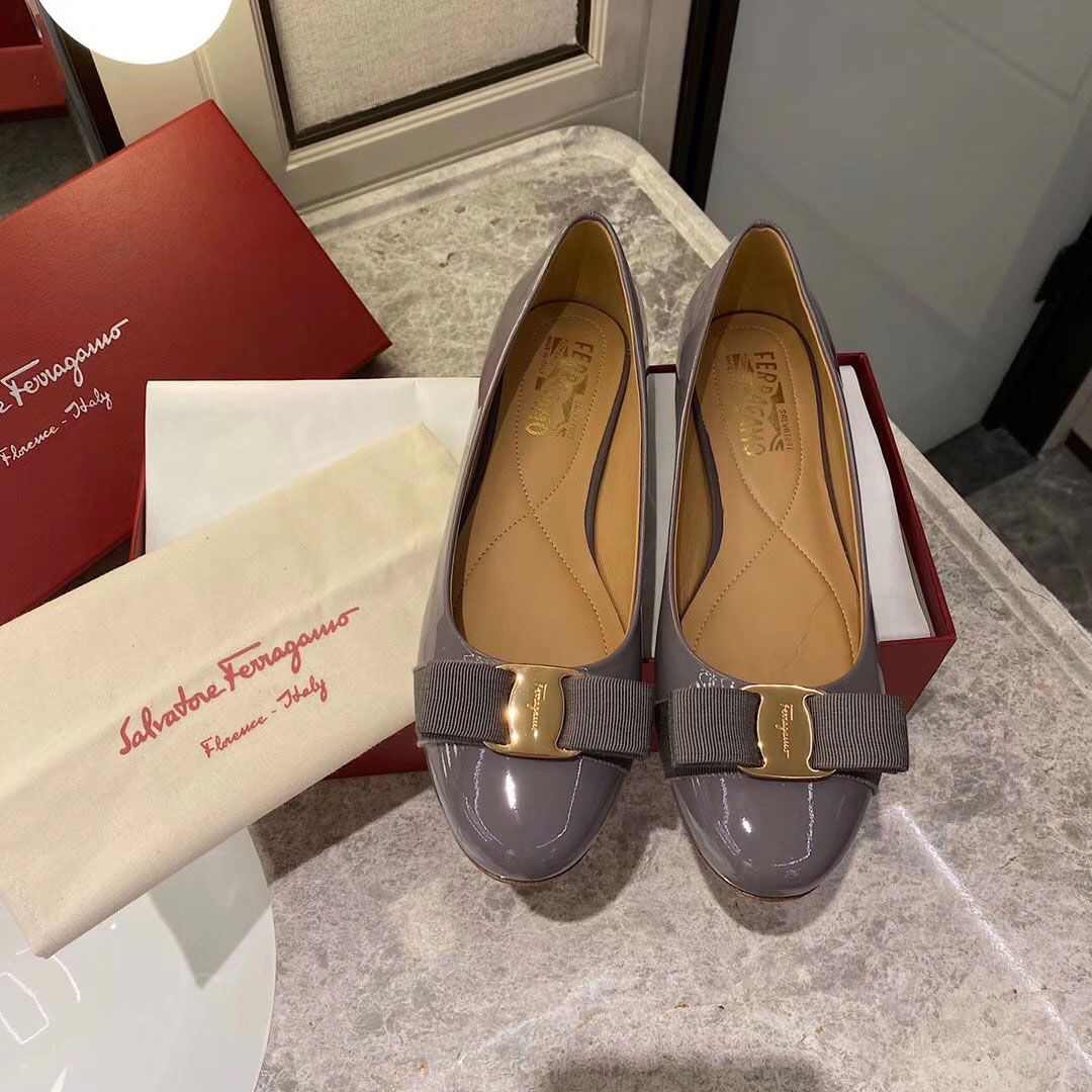 Giầy hiệu nữ Salvatore Ferragamo da bóng cao cấp