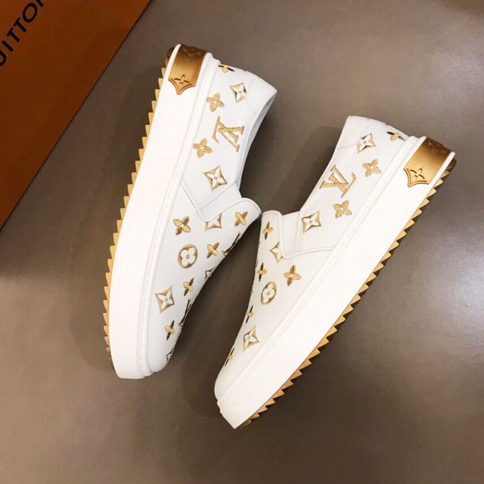 Giầy Louis Vuitton thêu hoa vàng siêu cấp