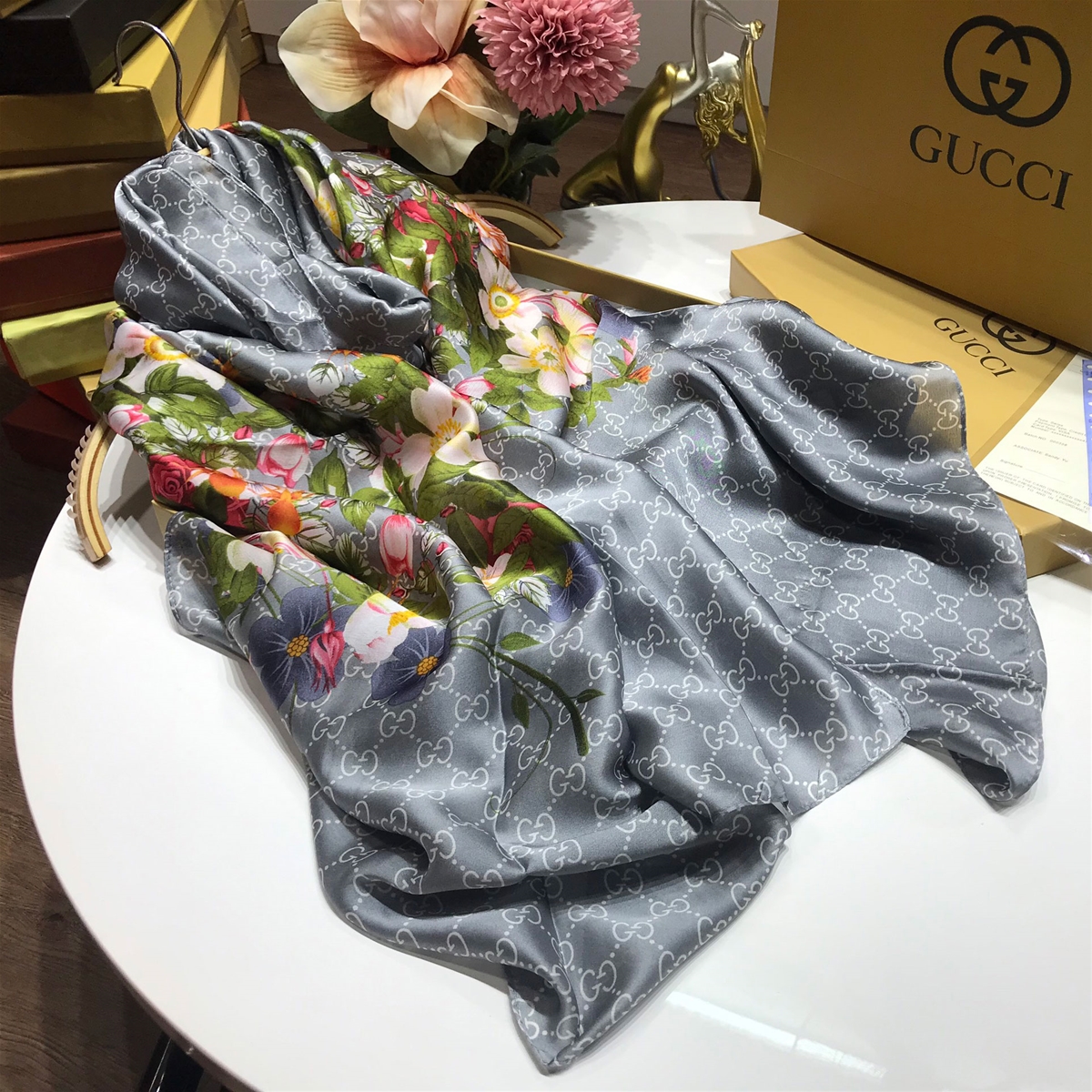 Khăn hiệu Gucci phối hoa đủ màu cao cấp