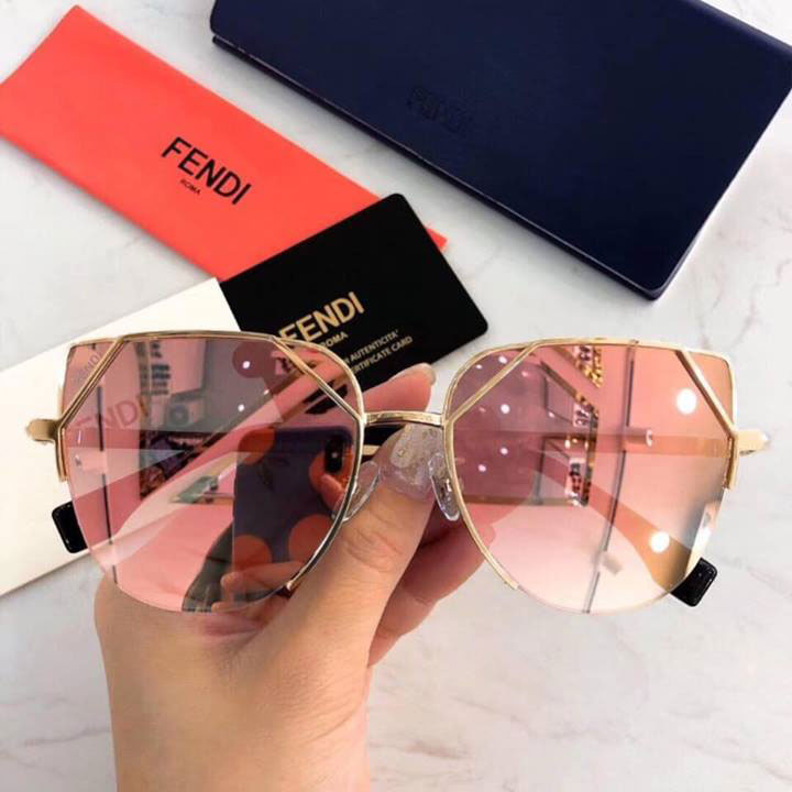 Kính hiệu Fendi siêu cấp 