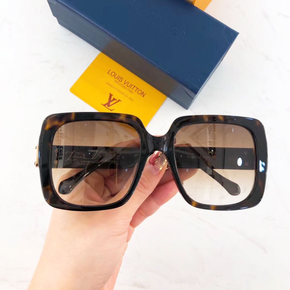 Kính hiệu nữ mắt vuông LV đồi mồi cao cấp