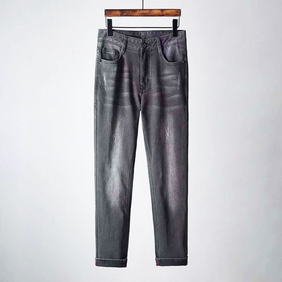 Quần bò nam hiệu Versace