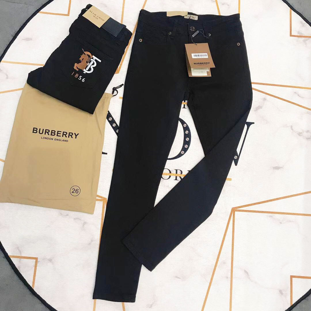 Quần bò hiệu Burberry thêu logo sau túi cao cấp