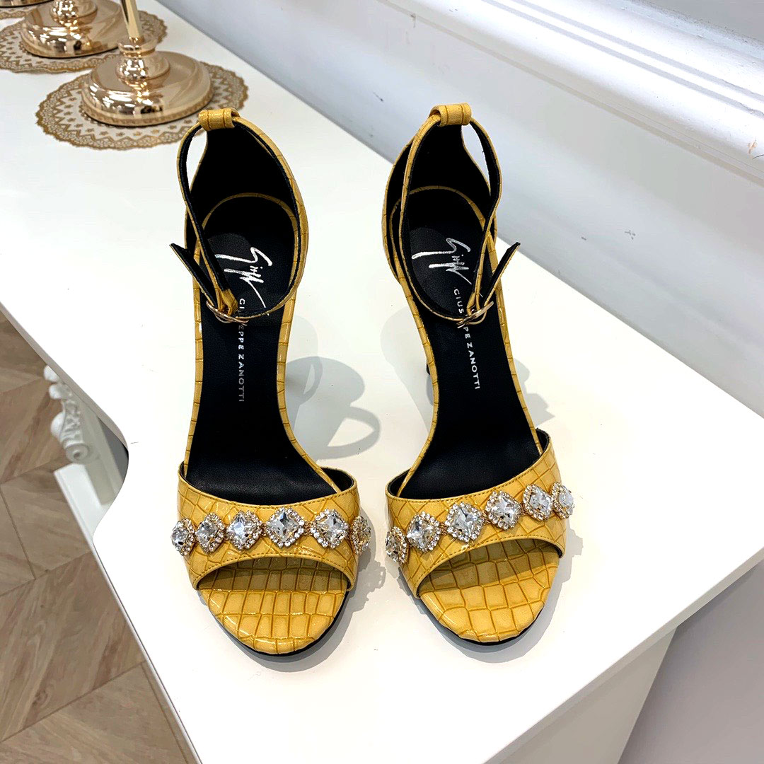 Dép Sandal hiệu quai đính đá da cá sâu