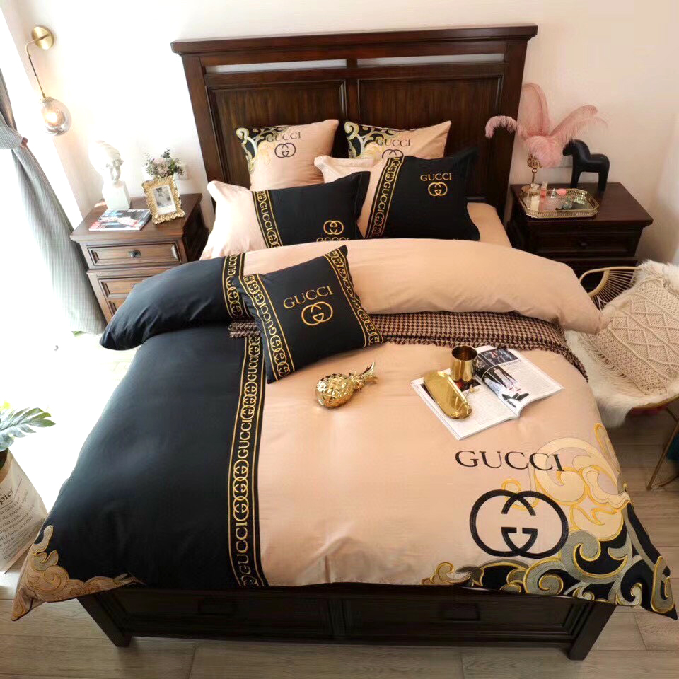 Ga gối hiệu Gucci phối hoạ tiết luxury cao cấp