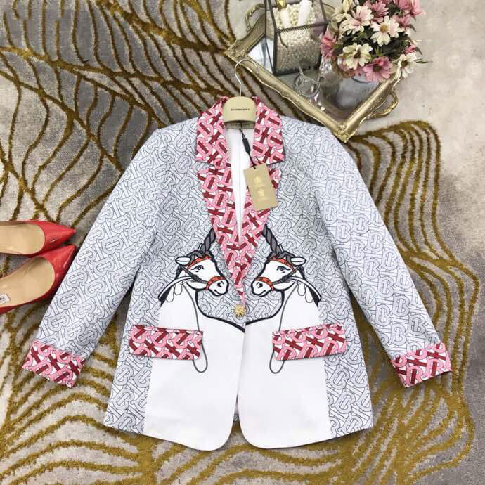 Set váy hiệu Burberry sếp ly họa tiết ngựa cao cấp