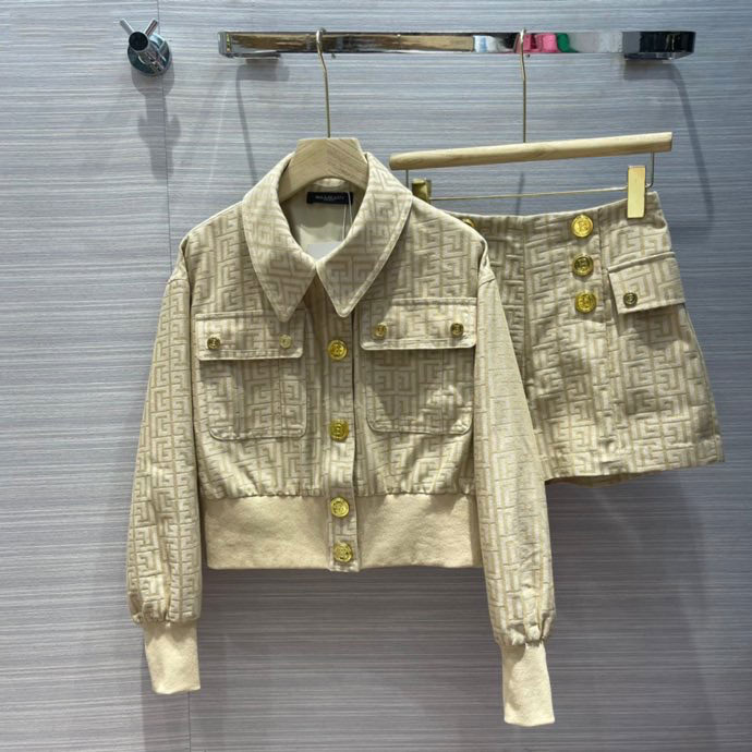 Set váy dời áo mở cúc hiệu Fendi logo 