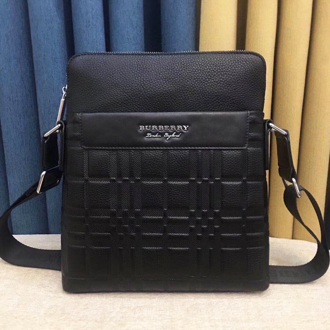 Túi nam đeo chéo hiệu Burberry siêu cấp