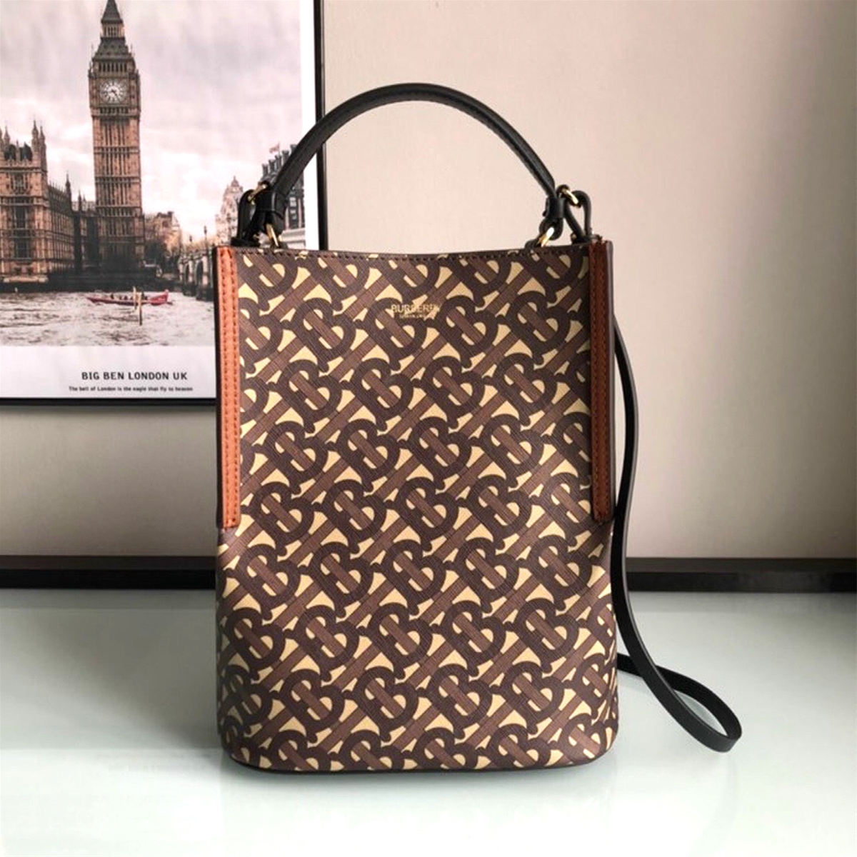 Túi xách Burberry quai xách siêu cấp