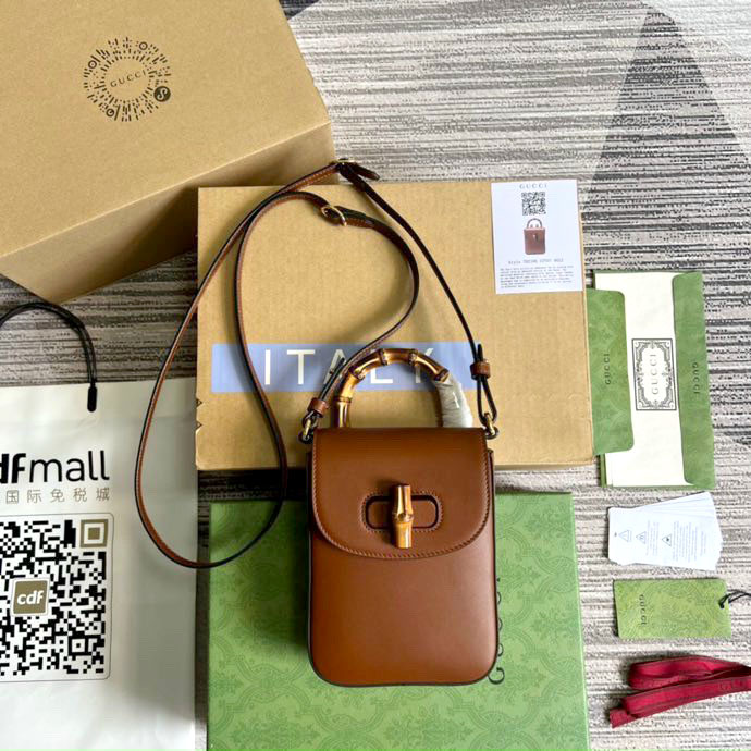 Túi xách da đựng điện thoại màu bò hiệu Gucci siêu cấp