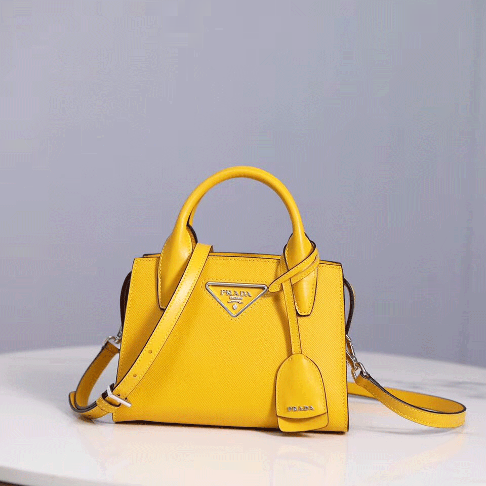 Túi xách Prada Da xước có tag cao cấp