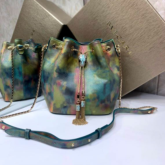 Túi xách dây rút màu loang hiệu Bvlgari likeauth