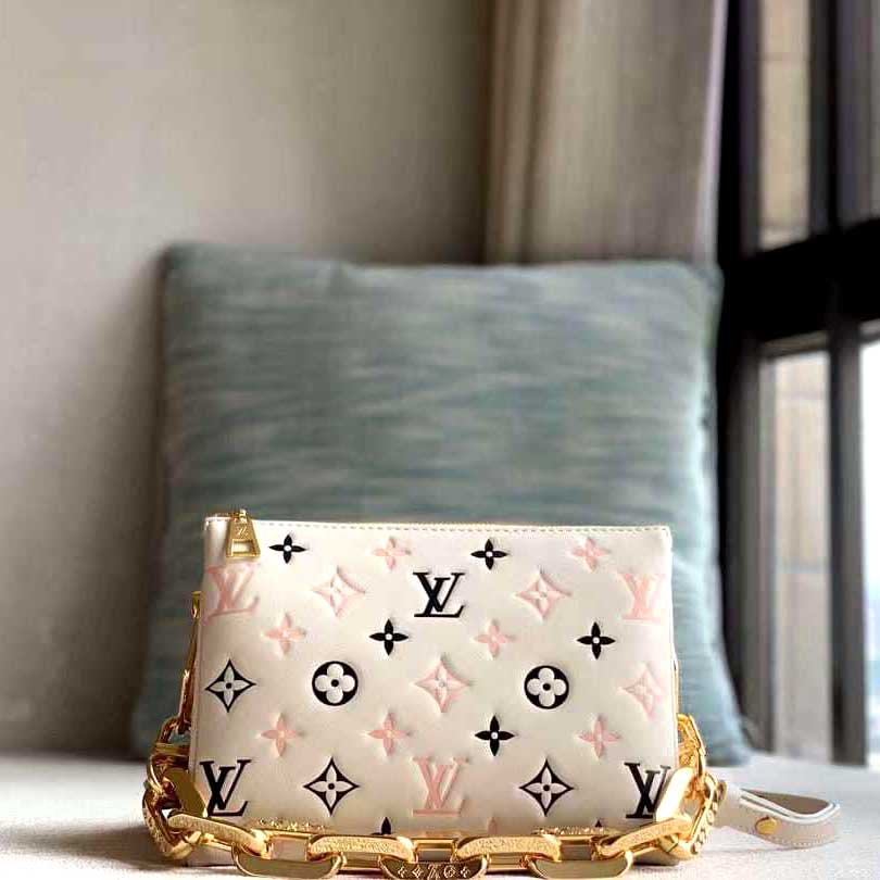 Túi xách Cluth kéo khóa xích vàng Louis Vuitton siêu cấp