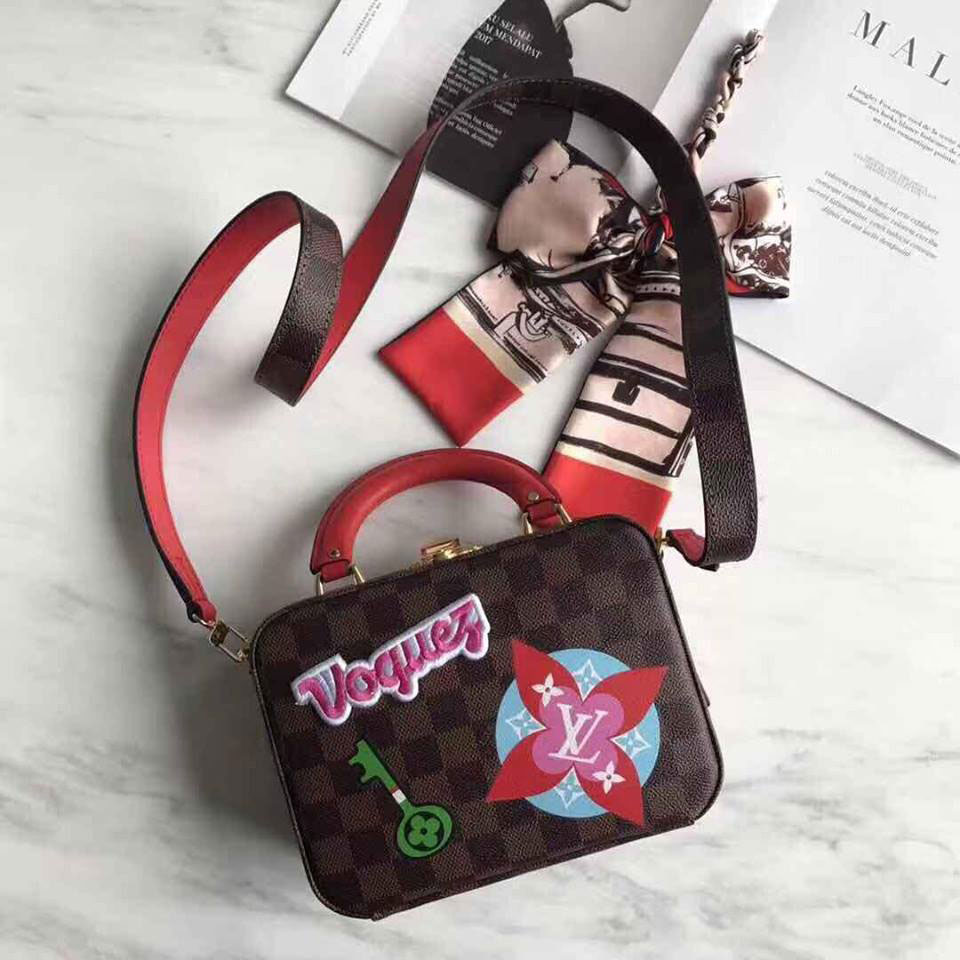 Túi xách Gucci ô nâu thêu họa tiết cao cấp
