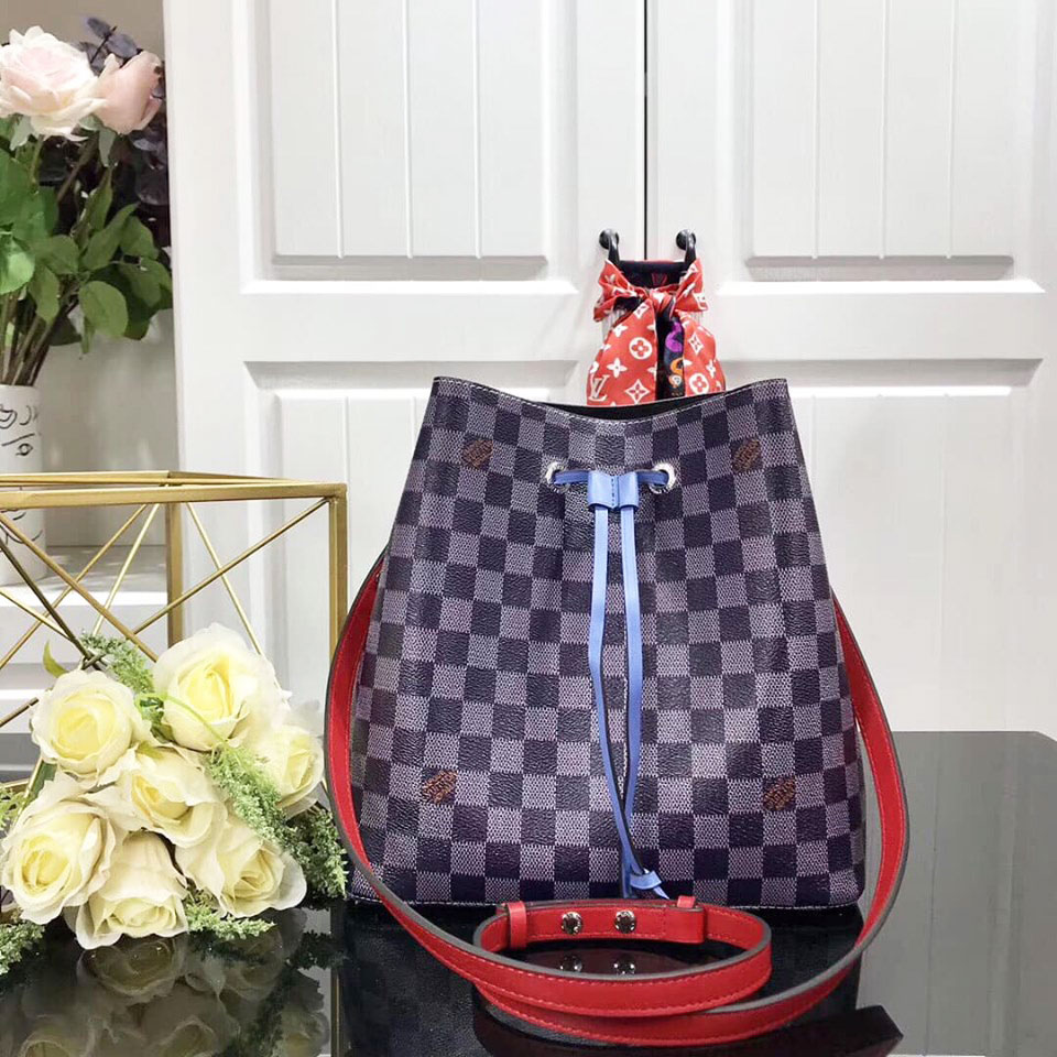 Túi xách Louis Vuitton dút dây kẻ ô xanh siêu cấp