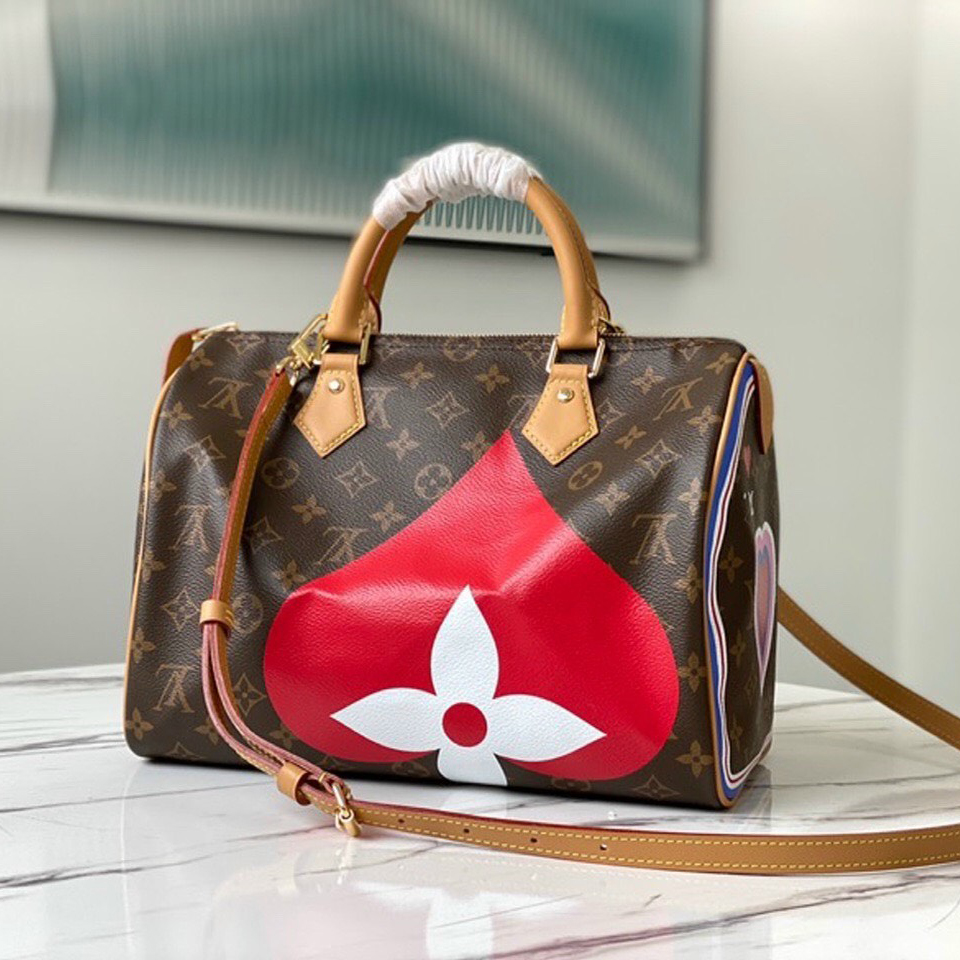 Túi xách Trống Louis Vuitton phối tim siêu cấp