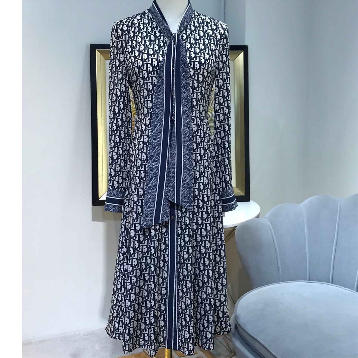Váy hiệu Dior