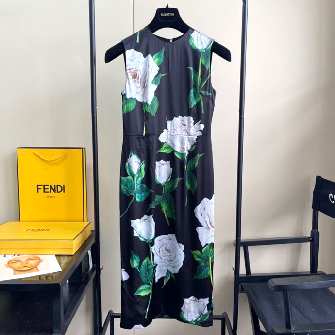 Váy hiệu Fendi liền thân tay sát nách họa tiết hoa hồng bạch siêu cấp