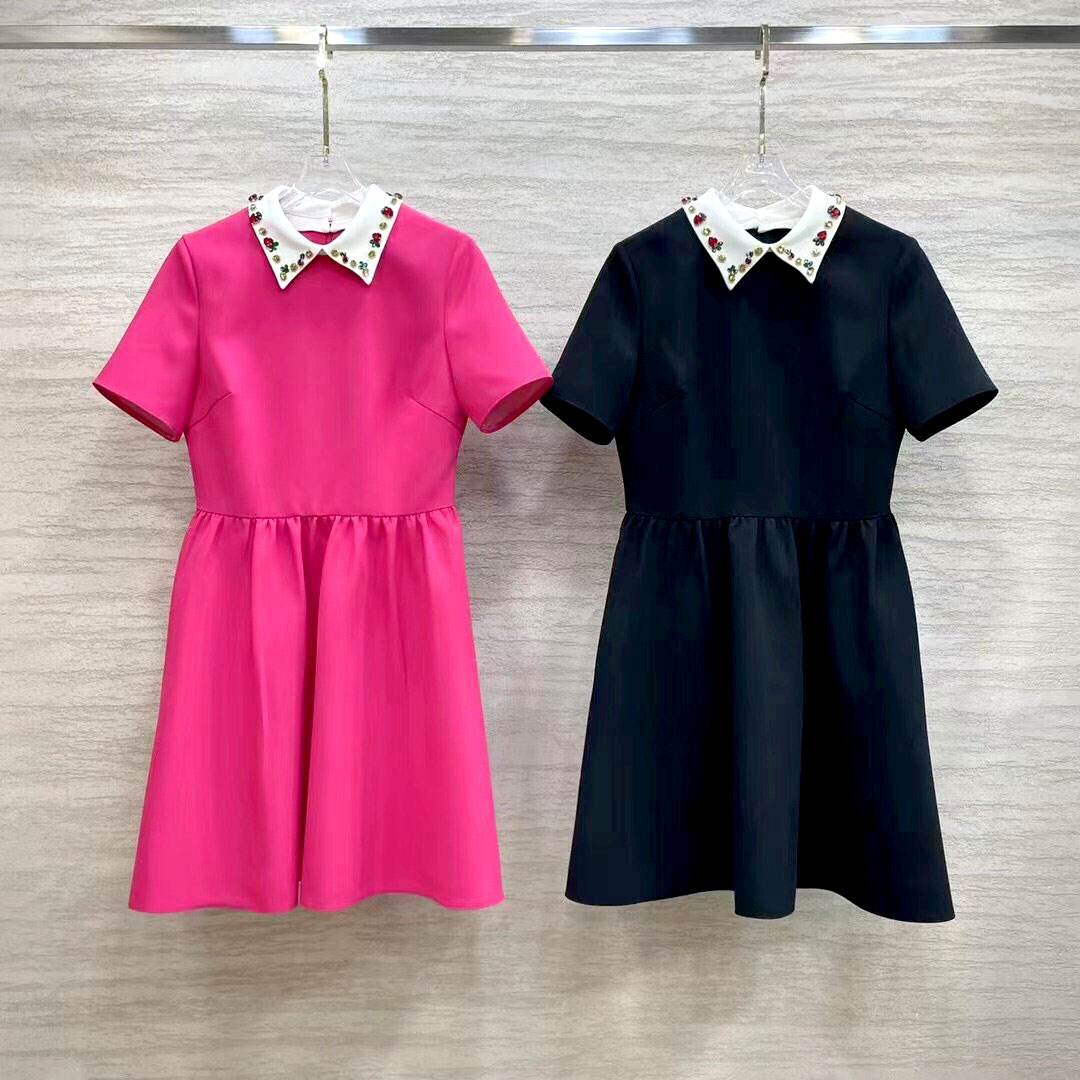 Váy hiệu 2 màu Dior cổ đính cườm siêu cấp
