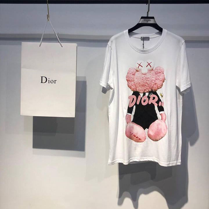Áo phông nữ hiệu Dior họa tiết cao cấp