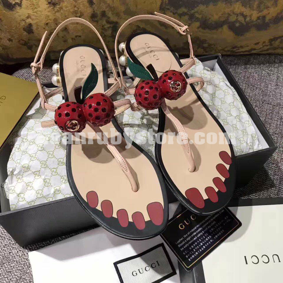 Dép sandal Gucci siêu cấp trái dâu tây