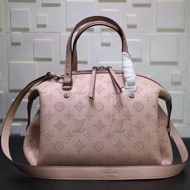 Túi xách Louis Vuitton SUPER