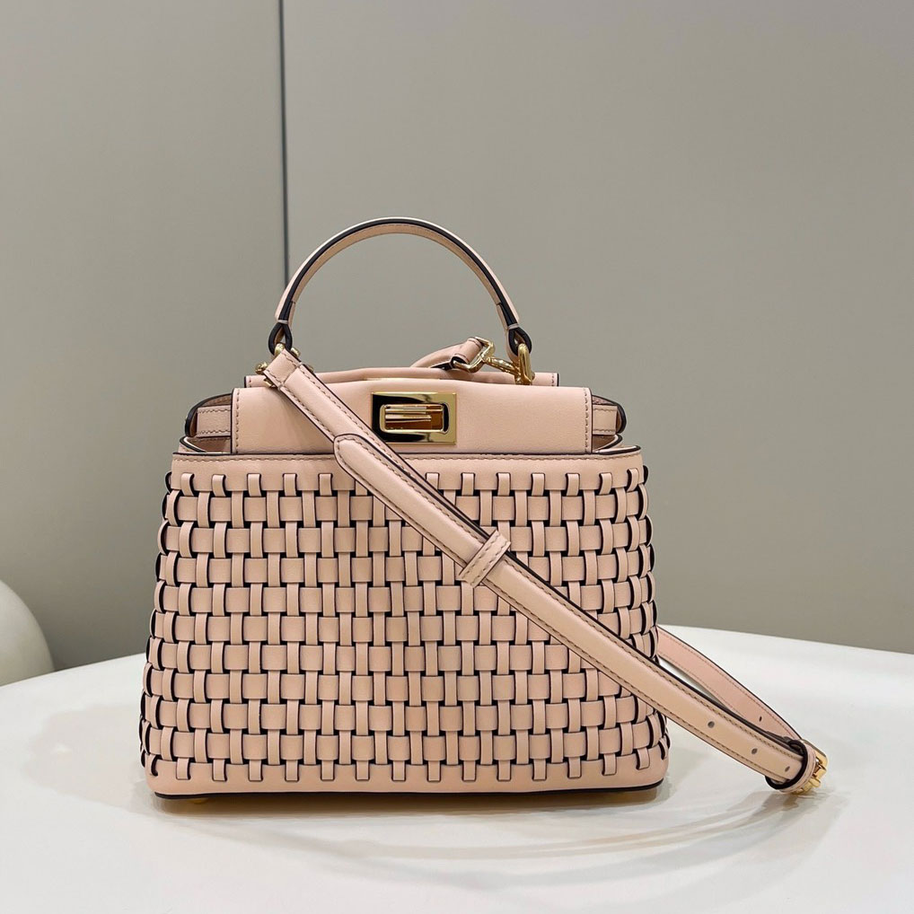 Túi xách nữ họa tiết đan vuông hiệu fendi siêu cấp