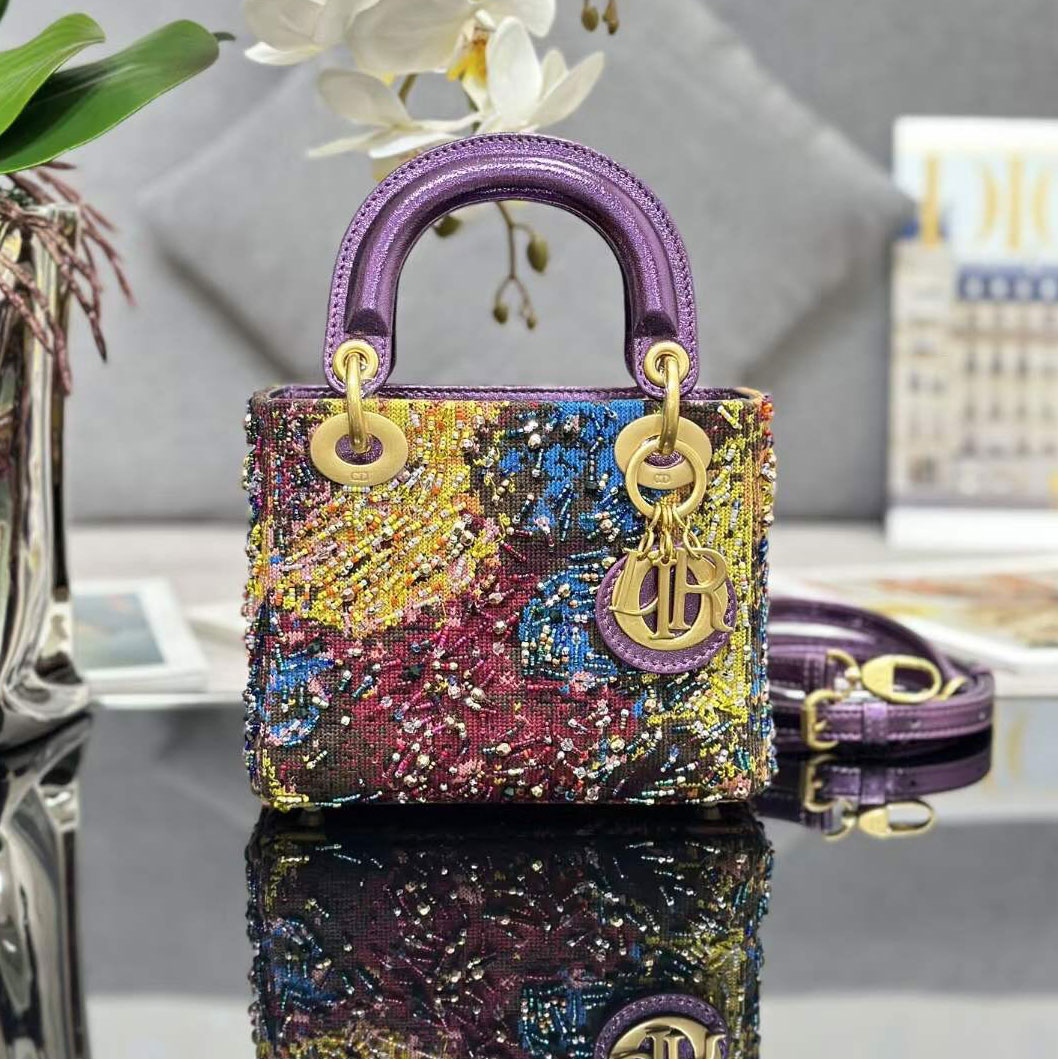 Túi xách nữ da bóng đính hạt sặc sỡ hiệu Dior siêu cấp